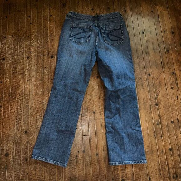 Chico’s straight leg distressed classic normcore size 1/8 jeans - Picture 3 of 4